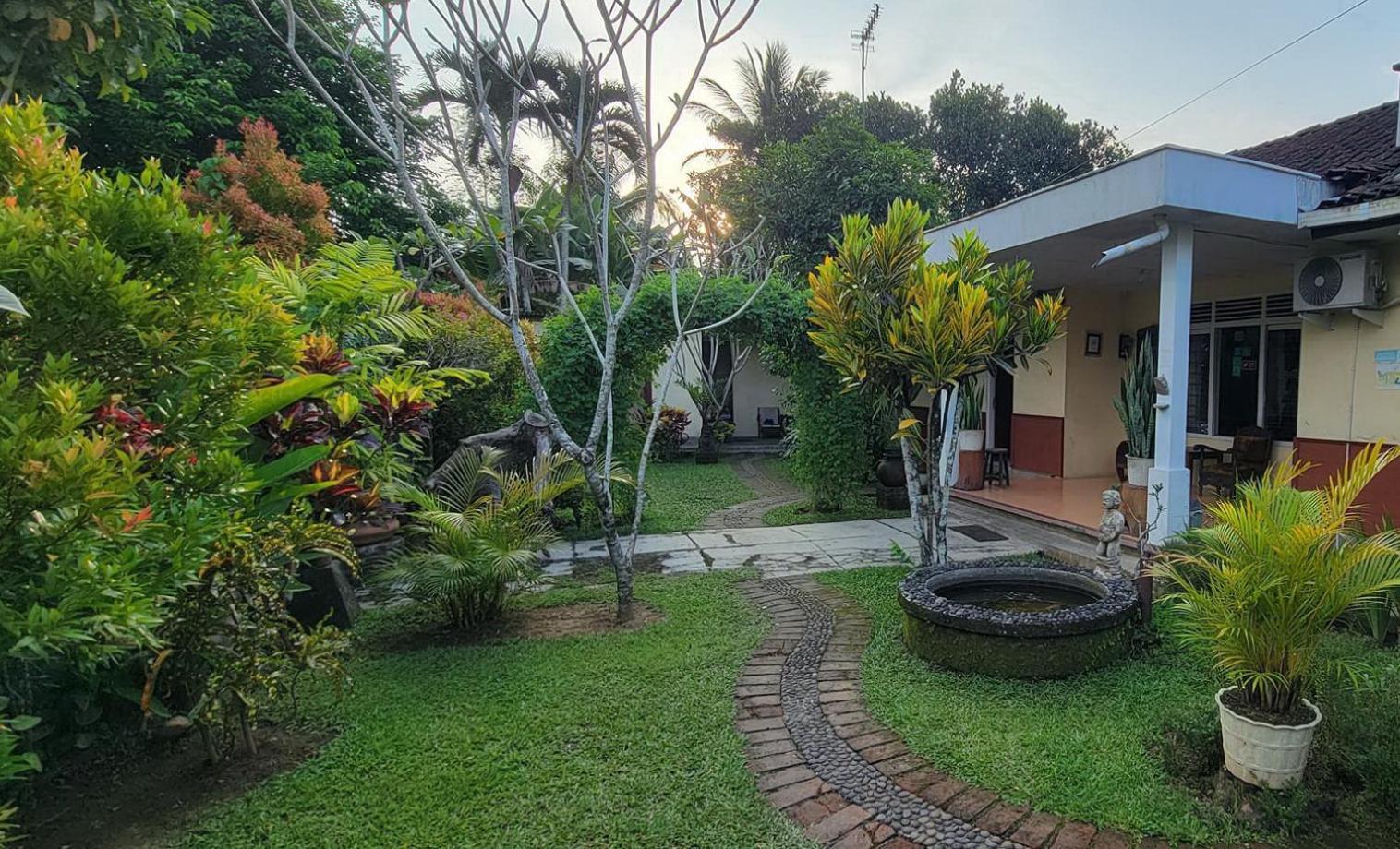 Efata Homestay Magelang Exterior foto